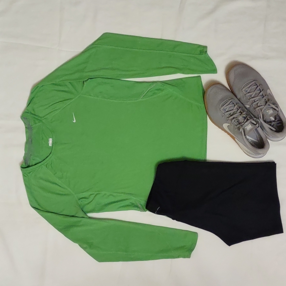 Nike dry fit long sleeve